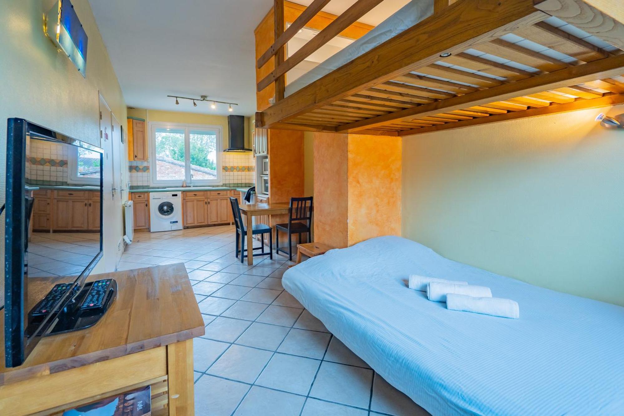 Room In Toulouse - Studio Proche Airbus Toulouse St Martin Touch Luaran gambar